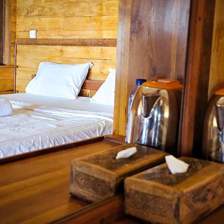 Malibu Huts Hotell Semaya Eksteriør bilde