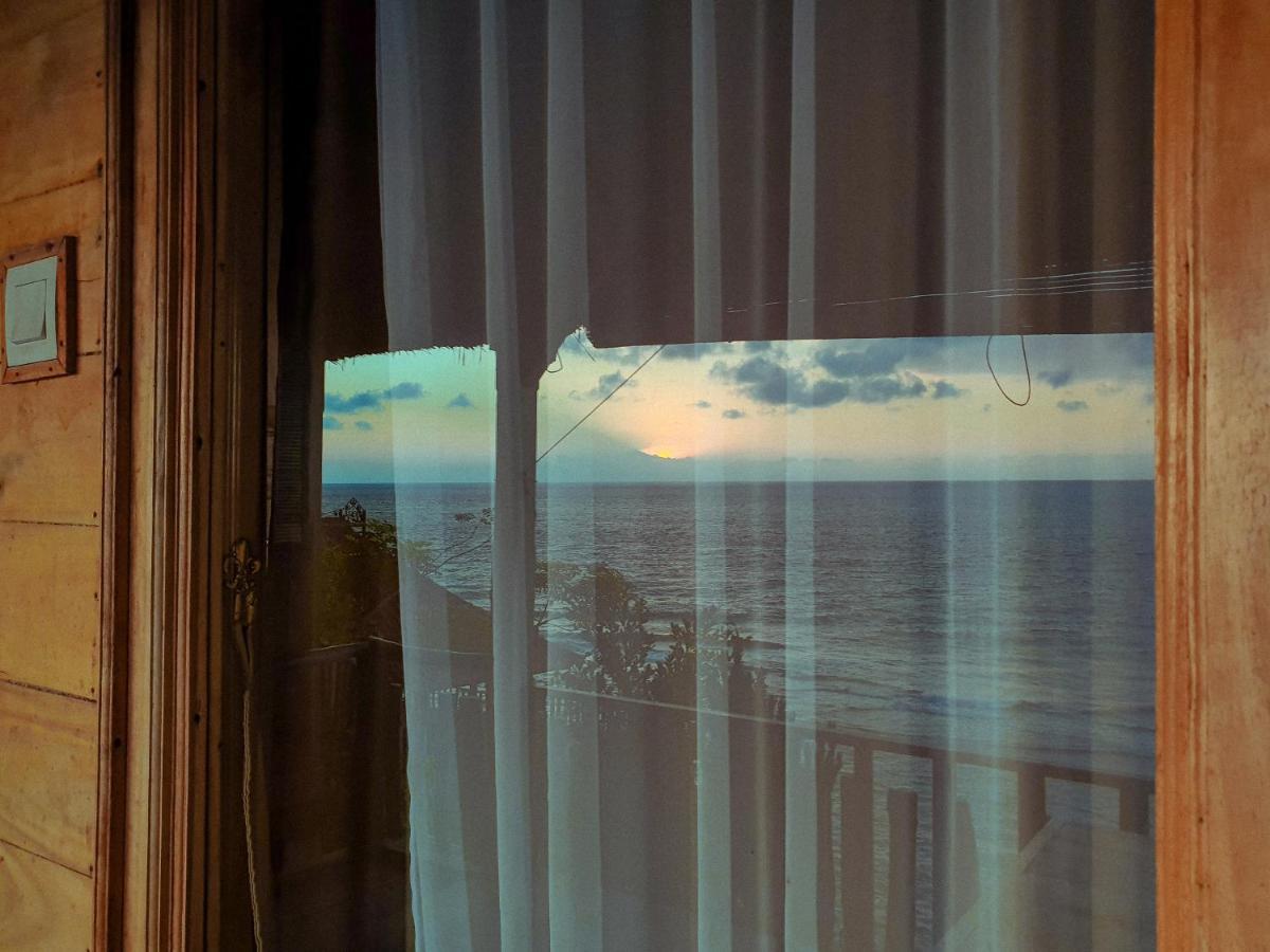 Malibu Huts Hotell Semaya Eksteriør bilde